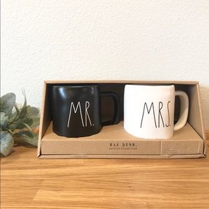 Rae Dunn MR MRS mug set